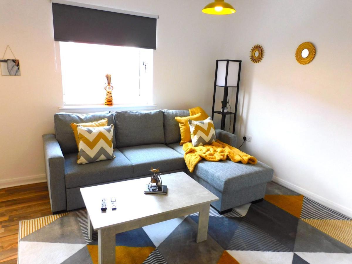 Newly Refurbished 1 Bed Apt In Hamilton Close To Station And Local Amenities Exterior foto